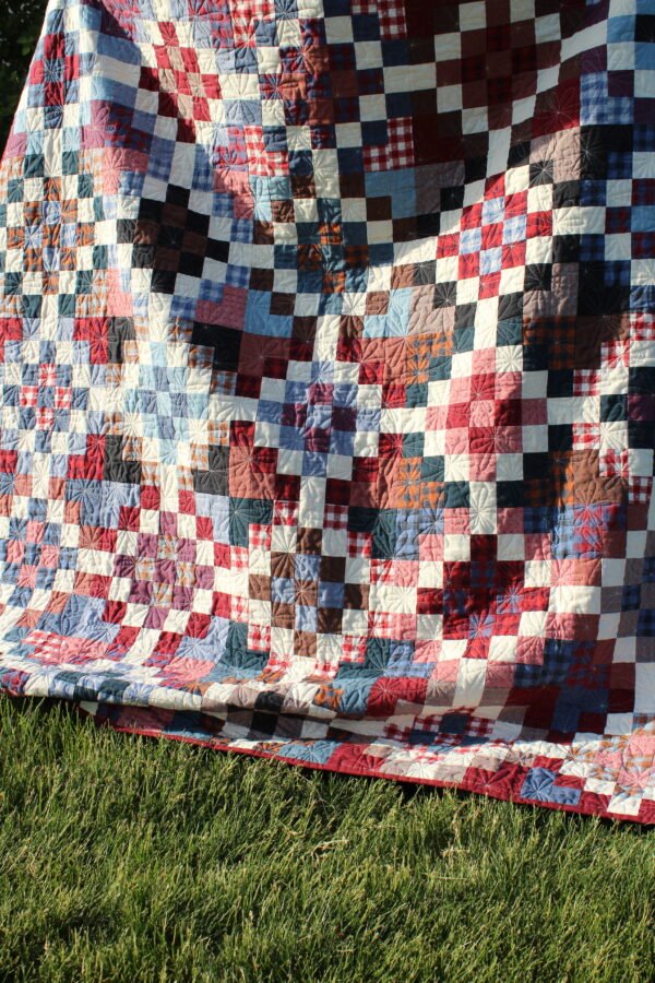 Checkered Garden Firework Quilt - Image 3
